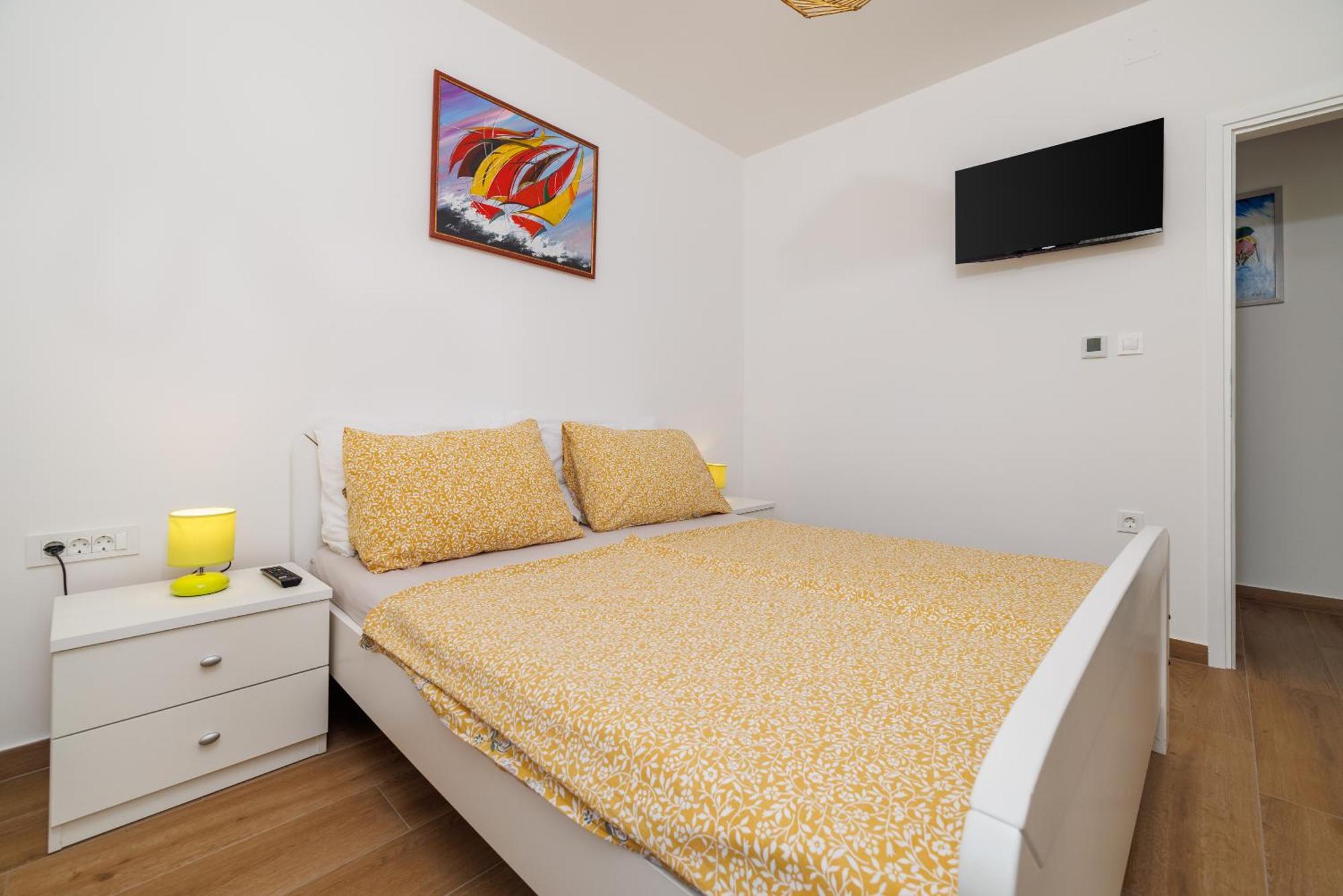 Apartmani Viktorija Jadranovo Exteriör bild