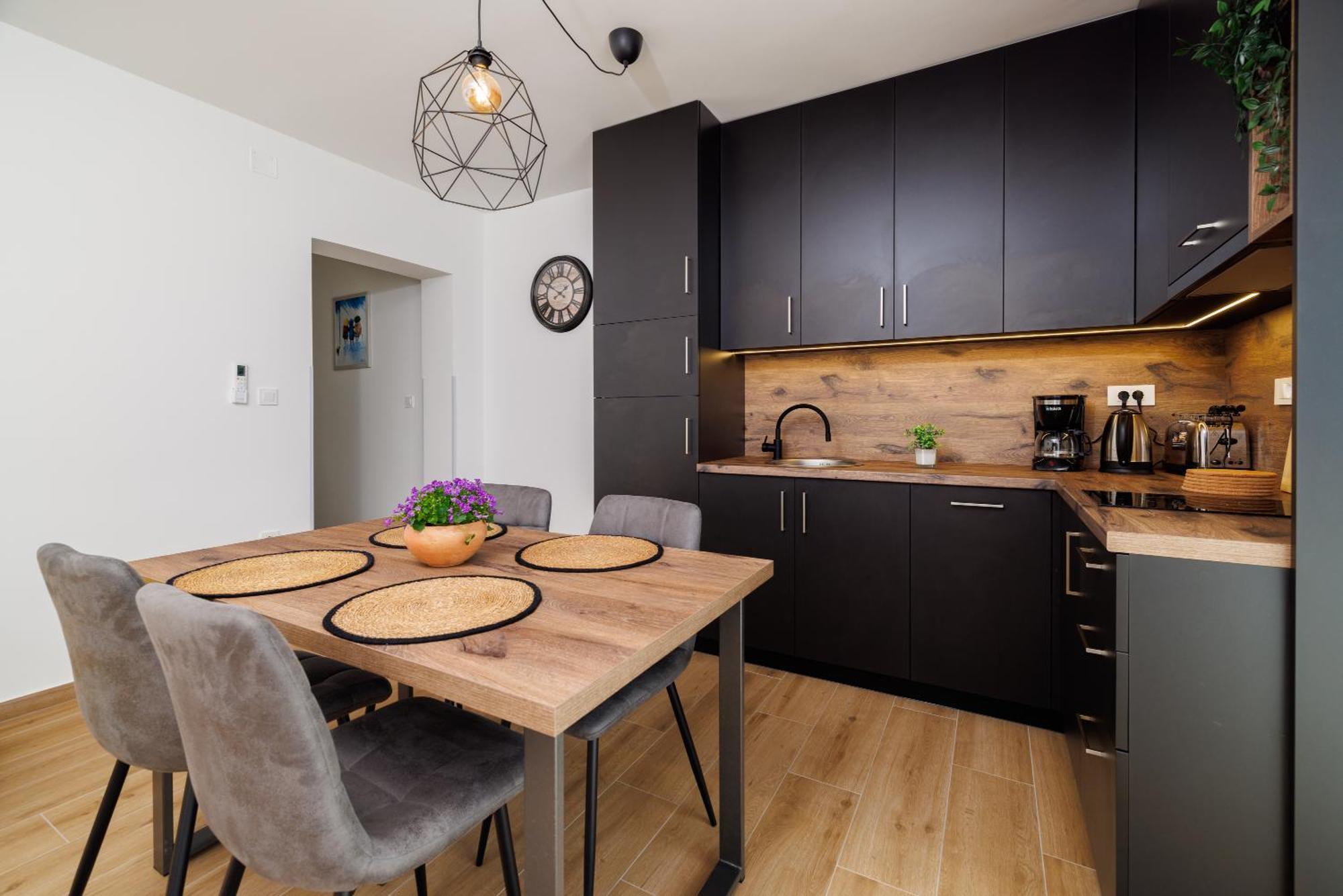 Apartmani Viktorija Jadranovo Exteriör bild