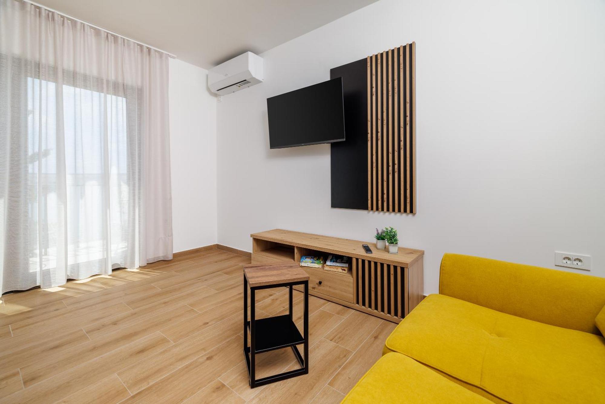 Apartmani Viktorija Jadranovo Exteriör bild