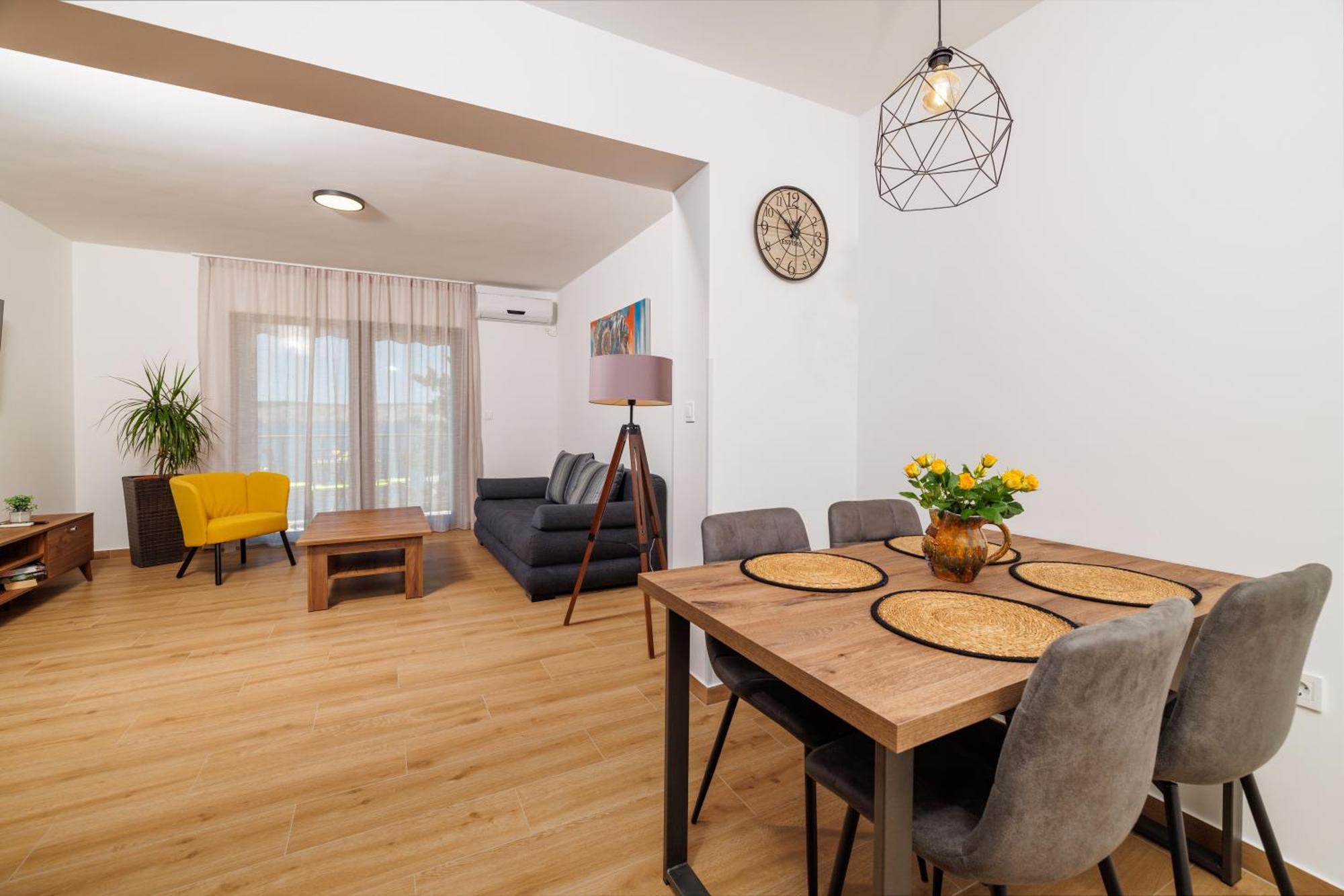 Apartmani Viktorija Jadranovo Exteriör bild