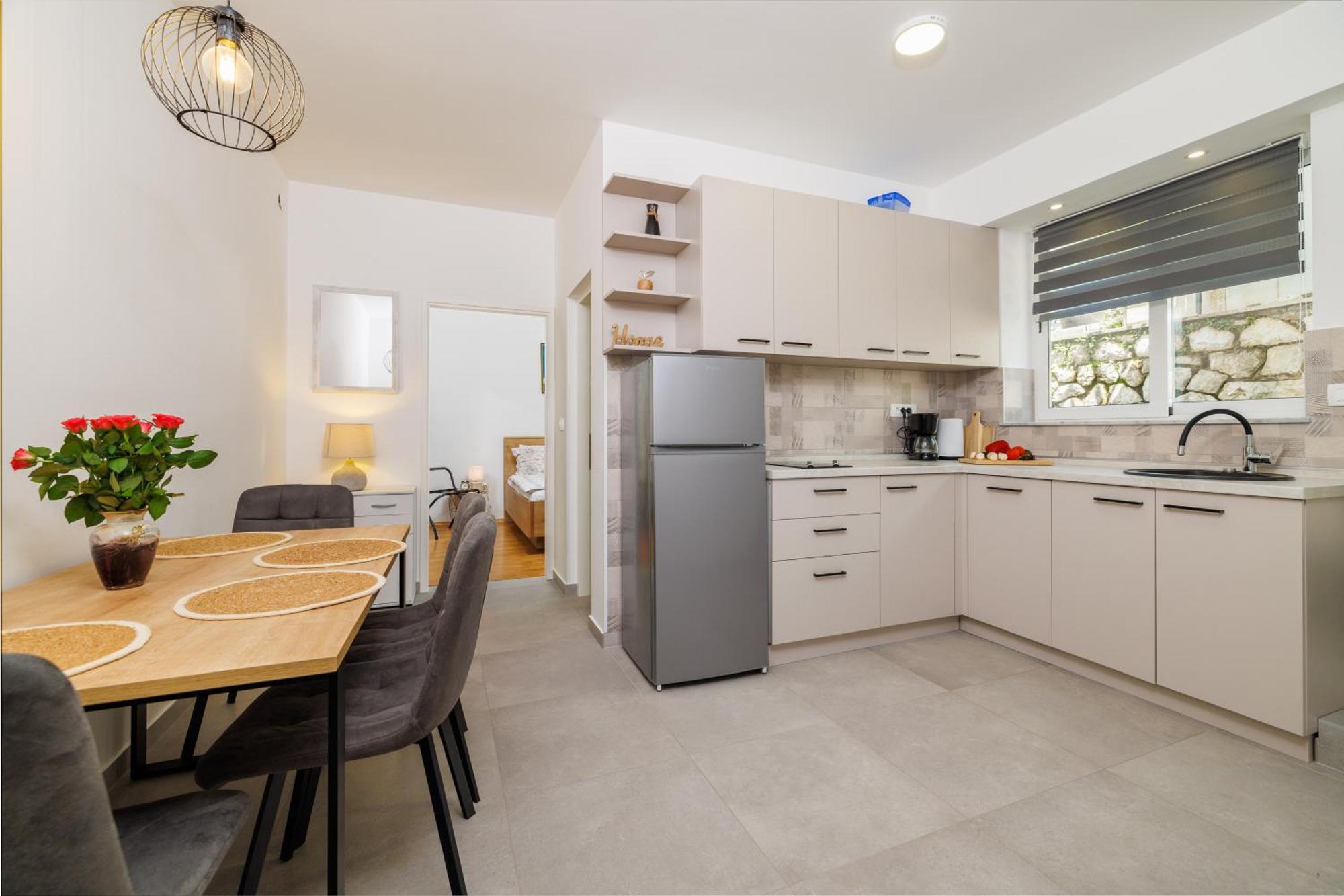 Apartmani Viktorija Jadranovo Exteriör bild
